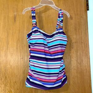Craft&barrow tankini! Size 10! Multicolor! Adjustable straps! Ruched sides!